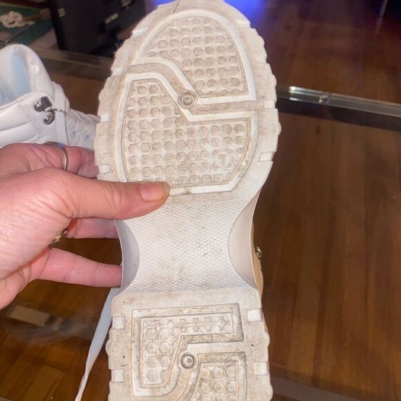 COPY - KRUSH Mens 7 Women’s 10. White hightop chunky boot - Picture 14 of 16